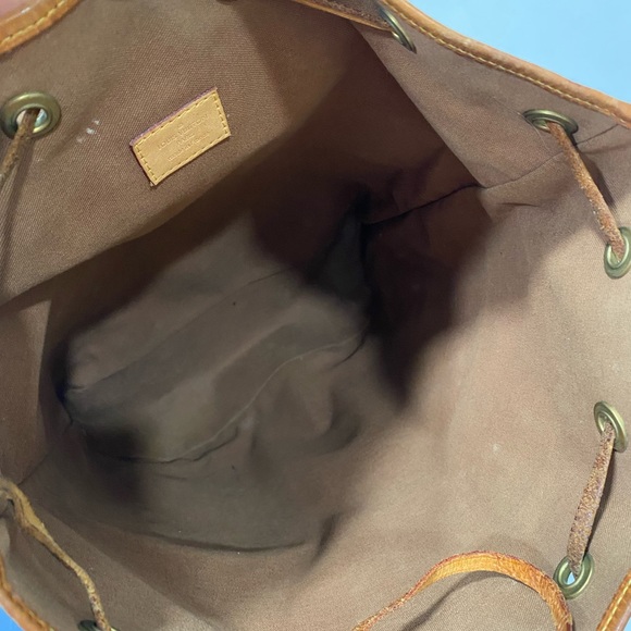 Louis Vuitton Monogram Bosphore Backpack 🎒 - Picture 11 of 12